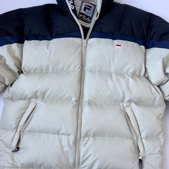Vintage Fila Men's Puffer Jacket - Picture 2 of 5